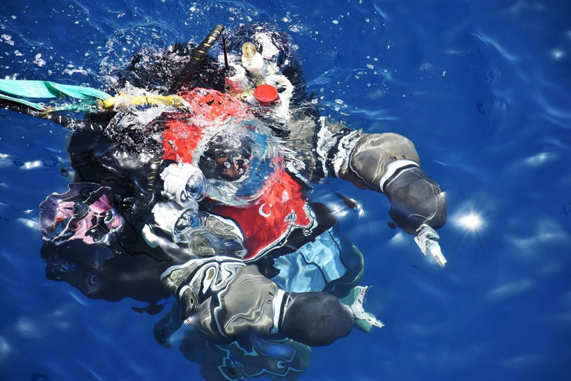 Ege'deki tatbikatta dikkat çeken görüntü - Resim: 3