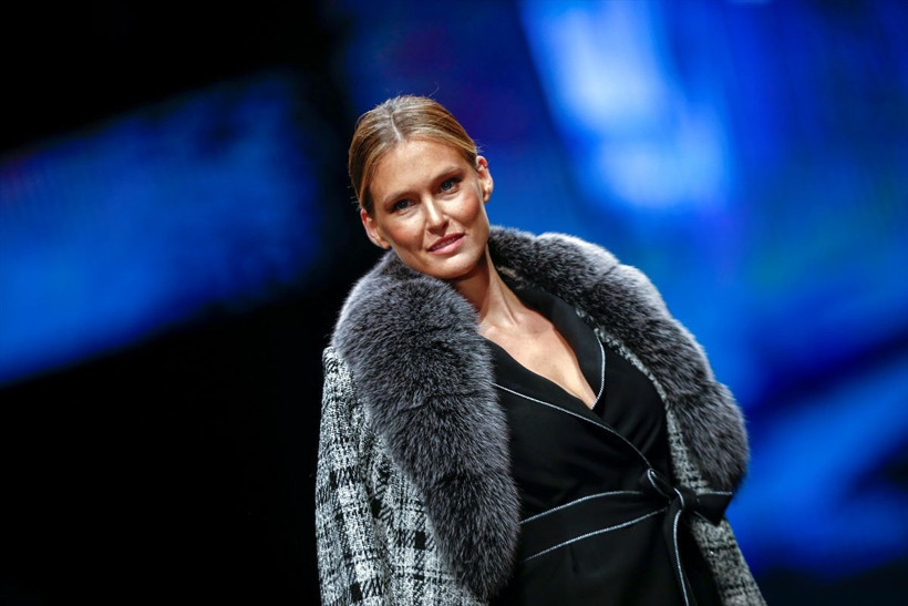 Bar Refaeli, Dosso Dossi Antalya'da podyumunda - Resim: 1