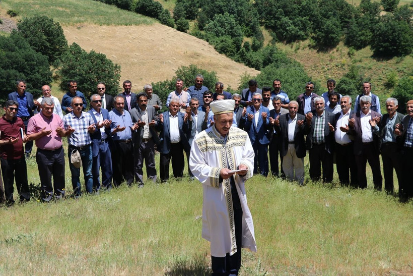 Van'da bal duasına çıktılar - Resim: 1