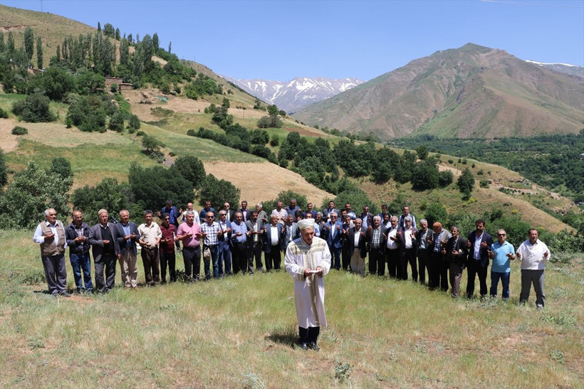 Van'da bal duasına çıktılar - Resim: 2