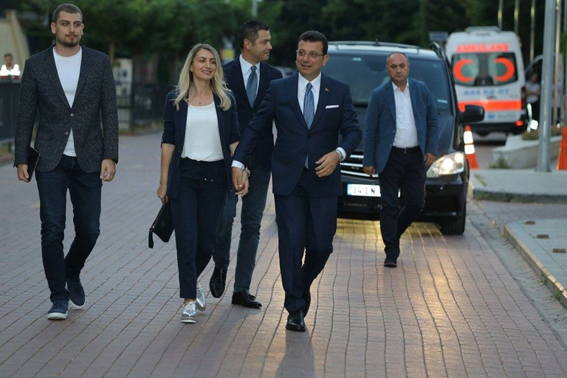 Binali Yıldırım ve Ekrem İmamoğlu karşı karşıya geldi - Resim: 1