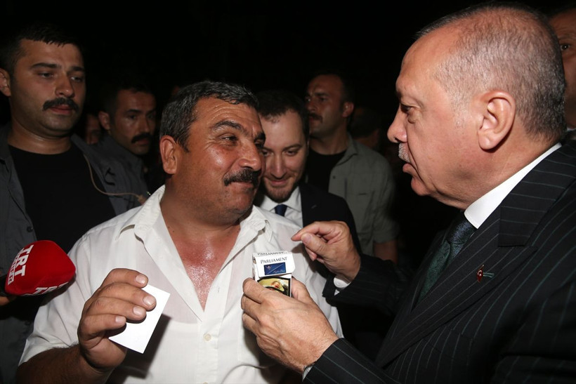 Erdoğan, moderatörlerle yemek yedi - Resim: 4