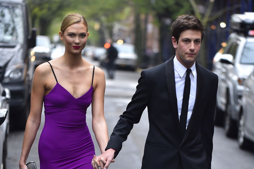 Eski 'melek' Karlie Kloss, Trump ailesiyle akraba olmanın nasıl bir duygu olduğunu anlattı - Resim: 2