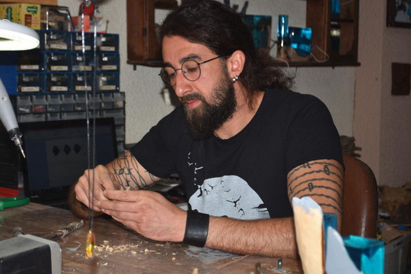 ABD'li sanatçı Ben Young'dan etkilendi! Ürünlerini dünyaya satıyor - Resim: 1