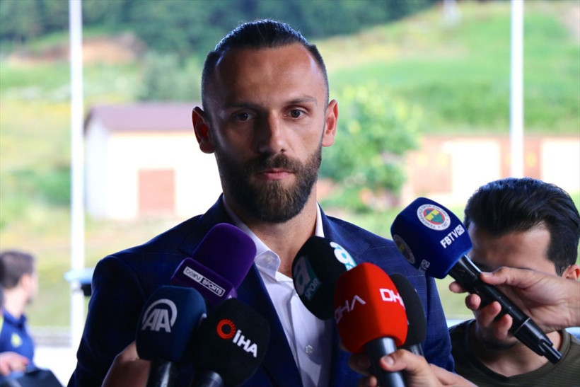 Fenerbahçeli Vedat Muriç'in acı dolu hayat hikayesi: Annem soğan ekmekle kandırıyordu bizi - Resim: 4