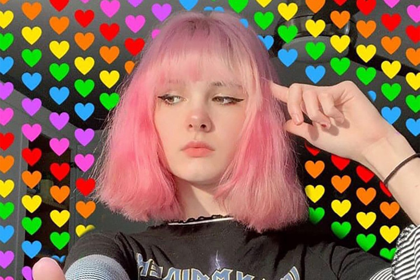 Sosyal medya fenomeni takipçisi tarafından vahşice öldürüldü! Takipçileri yasa boğuldu - Resim: 4