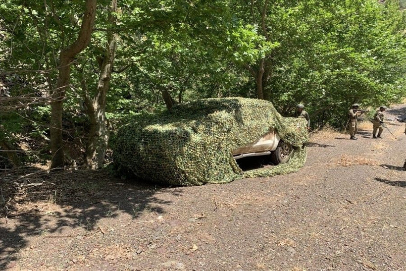 Pençe-2 harekatında 5 odalı mağarada ele geçirildi - Resim: 1