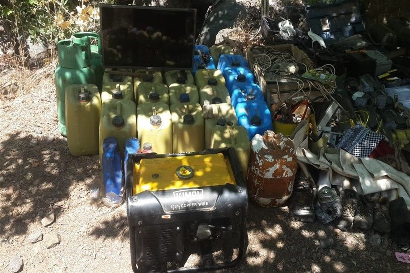 Pençe-2 harekatında 5 odalı mağarada ele geçirildi - Resim: 3