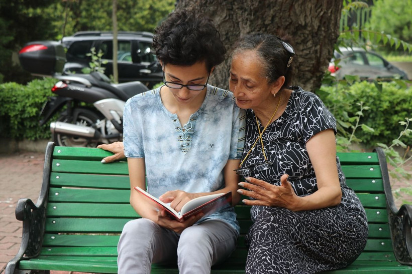 Hastane odasında İngilizce öğrendi! Oxford'dan ödül aldı - Resim: 3