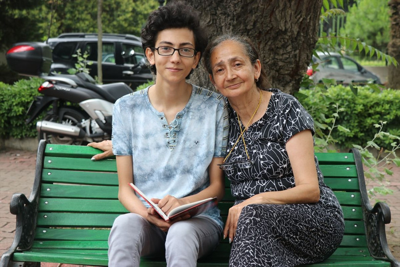 Hastane odasında İngilizce öğrendi! Oxford'dan ödül aldı - Resim: 4