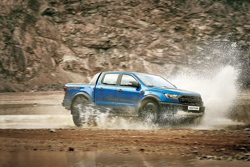 Ford Ranger ve Raptor'dan yenilenen motoruyla yüksek performans sergiliyor - Resim: 1