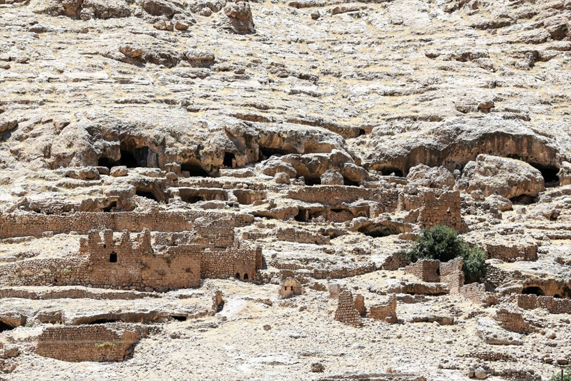 Mardin'de kışı evlerinde, yazı mağarada geçiriyorlar - Resim: 4