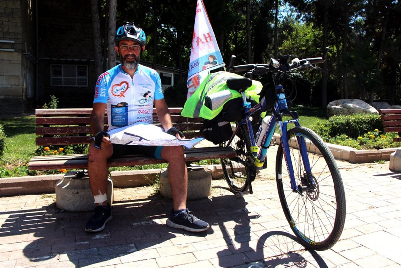 Kemal Yücel evlat acısını kalbine gömdü! Çocuklara umut oldu - Resim: 1