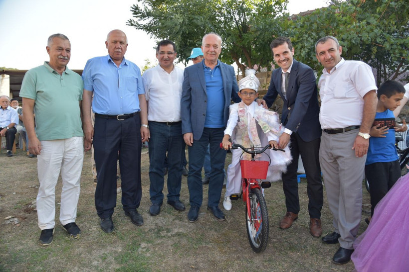 Balıkesir'de belediye başkanından alkışlanacak hareket! Herkesin takdirini topladı - Resim: 3