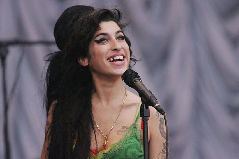 Amy Winehouse'u uyuşturucuya alıştıran eski eşi Fielder Civil şarkıcının ailesinden para istedi! - Resim: 1