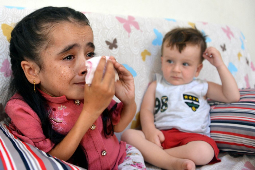 11 yaşındaki Sakine Çiçek'in kemikleri kırılmaktan vücut şekli değişti - Resim: 3
