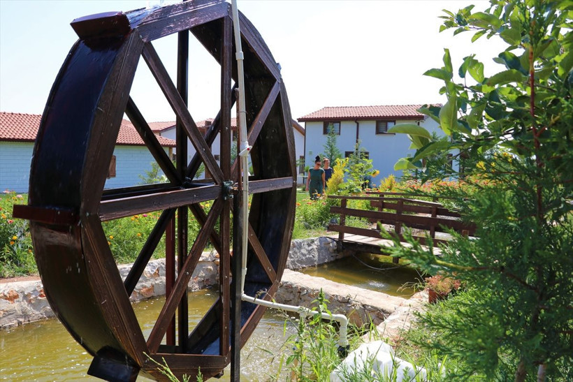 Tavuk çiftliğini ekoturizm tesisine dönüştürdü! İnsanları doğa ile buluşturdu - Resim: 1