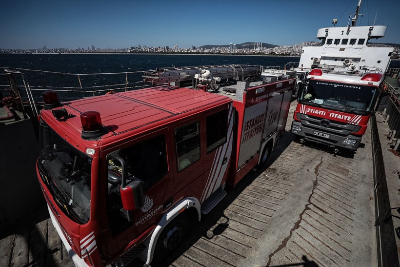 Burgazada ve Balıkesir'de eş zamanlı yangın çıktı! Ekipler müdahale ediyor - Resim: 1