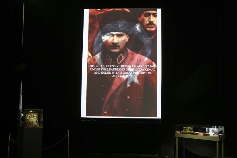 İletişim Başkanlığı'ndan Taksim'de 30 Ağustos Zafere Giden Yol sergisi - Resim: 2