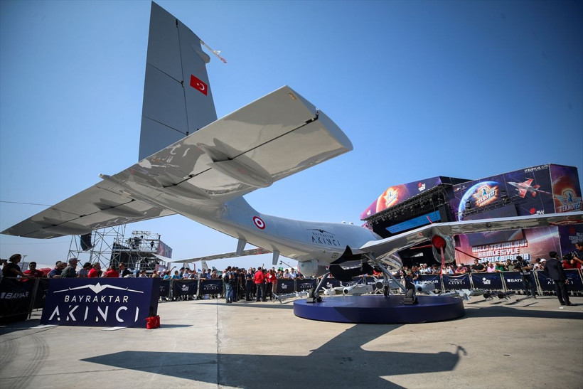 Akıncı Taarruz İnsansız Hava Aracı görücüye çıktı - Resim: 2