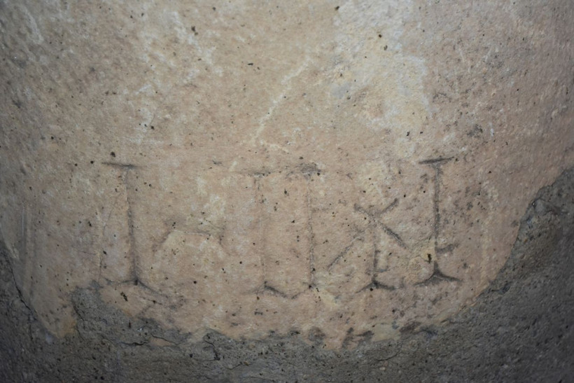 25 yıldır masa olarak kullanılan mermer taş 2 bin yıllık çıktı - Resim: 2