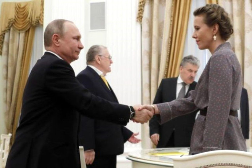 Putin'in manevi kızı Ksenia Sobchak evlendi düğünde +18 dansı olay yarattı - Resim: 1