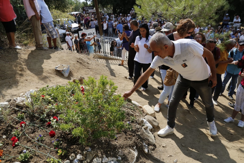 Tuncel Kurtiz mezarı başında anıldı - Resim: 3
