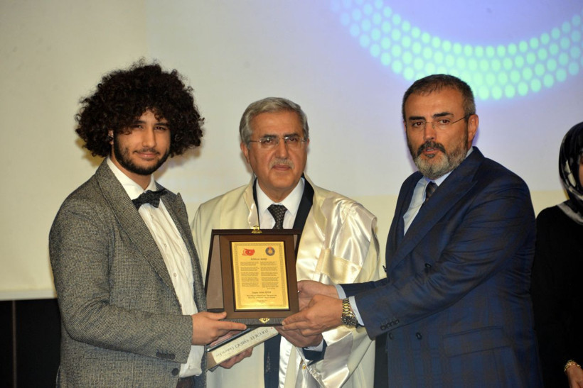 1 milyonluk ödülü kazanan Arda Ayten'e üniversitede yoğun ilgi - Resim: 1