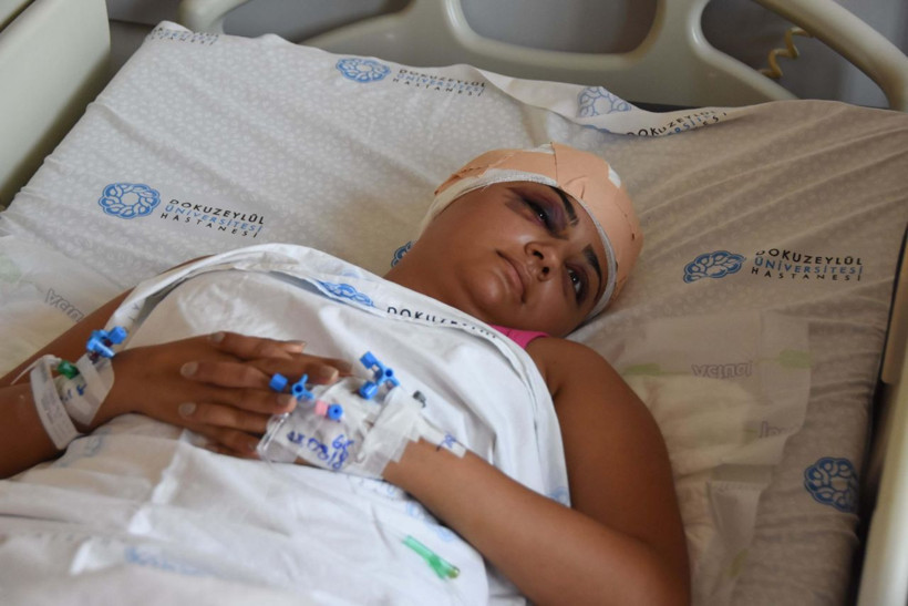 Kaldırım taşıyla ağır yaralamıştı! Sanık avukatının sorusu hakimi kızdırdı - Resim: 1