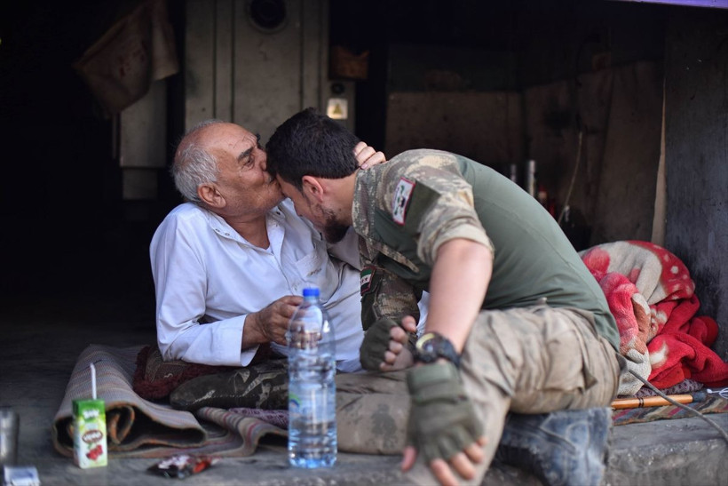 Tel Abyadlılar terörden kurtarılan ilçelerine geri dönüyor - Resim: 2