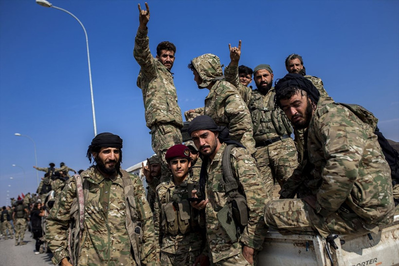 SMO birliklerini taşıyan 40 araçlık konvoy Rasulayn'dan çıkıp Ceylanpınar'a geldi - Resim: 4