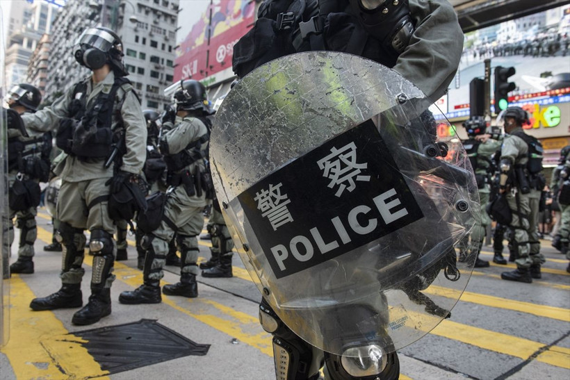 Hong Kong'ta protestolar şiddetini artırdı Çin haber ajansı Şinhua ofisine saldırdı - Resim: 3