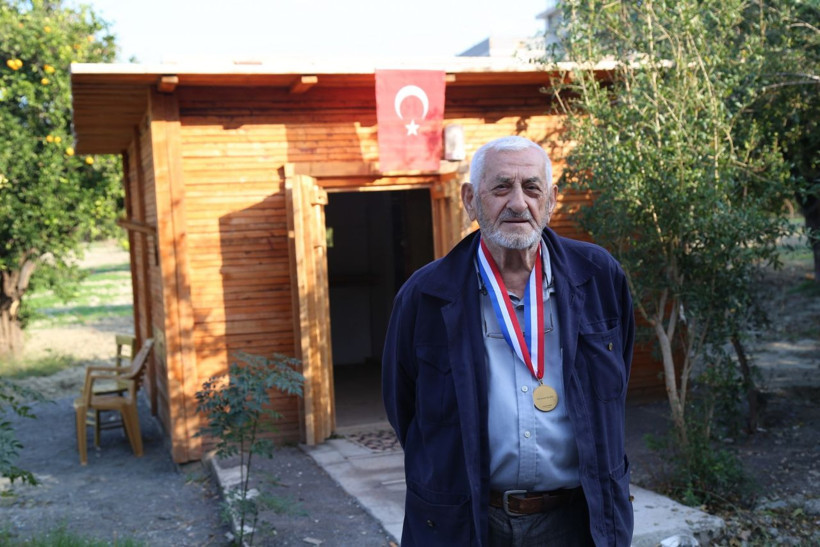 Hatay'dan 25 yaşında ayrıldı otostopla 36 ülkeyi gezip 66 yıl sonra döndü - Resim: 1