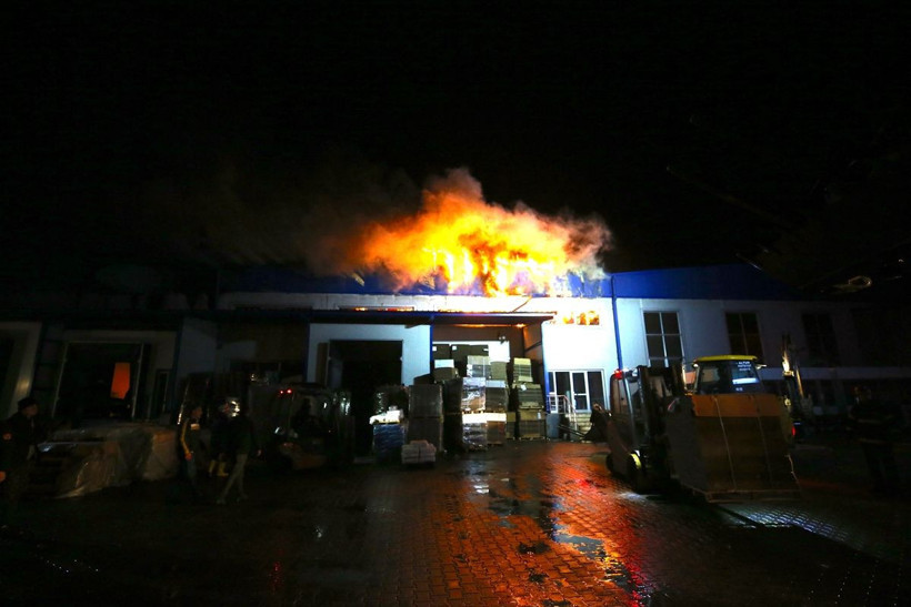 Düzce'deki fabrika yangını kontrol altına alındı - Resim: 4