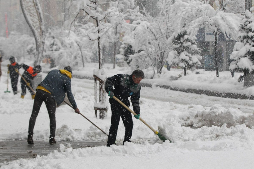 Kar yağışı nedeniyle 5 ilde okullar tatil işte tatil verilen il ve ilçeler - Resim: 3