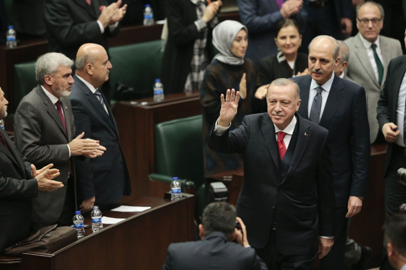 Erdoğan kürsüye davet etti AK Parti grubu şehit kızını ayakta alkışladı - Resim: 3