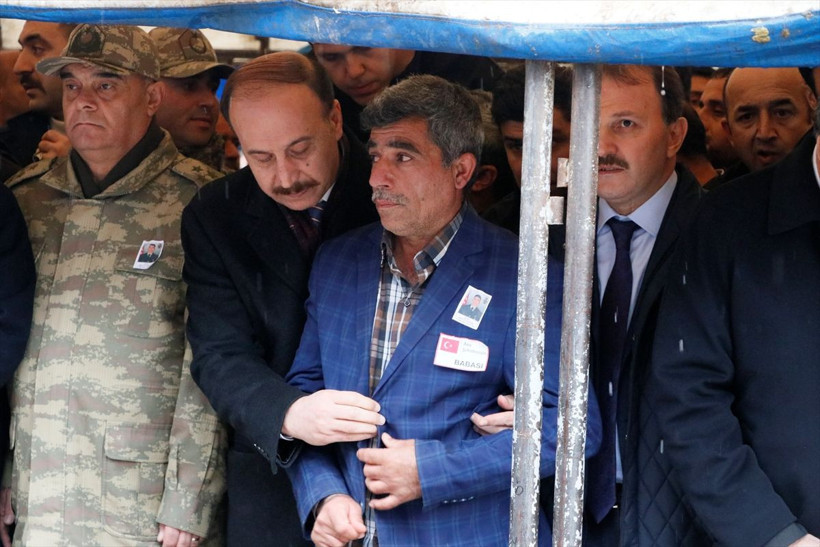 Şehit Piyade Uzman Onbaşı Mustafa Alpaklı Şanlıurfa'da son yolculuğuna uğurlandı - Resim: 2