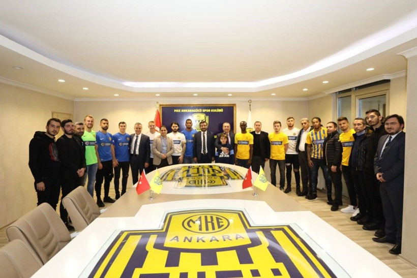 Fenerbahçe resmen açıkladı! 6 ayrılık birden gerçekleşti - Resim: 2