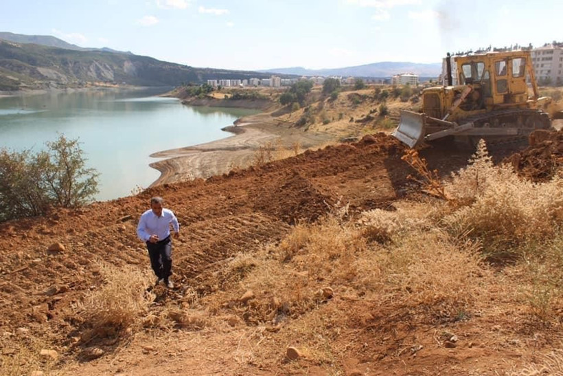 Tunceli Valisi paylaştı! Görüntü kirliliğinden Millet Bahçesi'ne müthiş dönüşüm! - Resim: 2