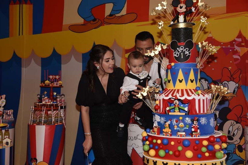 Alişan'ın çocuğu Burak bir yaşına bastı! Partiye ünlüler akın etti! - Resim: 1