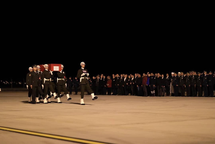 İdlib şehidi Armağan Akman'a veda! Annesinin sözleri yürekleri burktu - Resim: 2