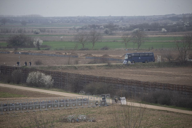 Mülteci korkusu Yunanistan'a bunu da yaptırdı! Yok artık - Resim: 1