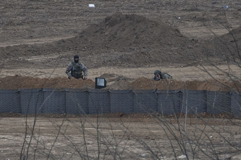 Mülteci korkusu Yunanistan'a bunu da yaptırdı! Yok artık - Resim: 4
