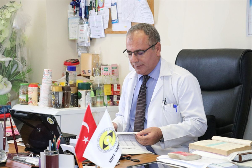 Teröristlerin baskınından samanlıkta saklanarak kurtuldu profesör oldu - Resim: 2