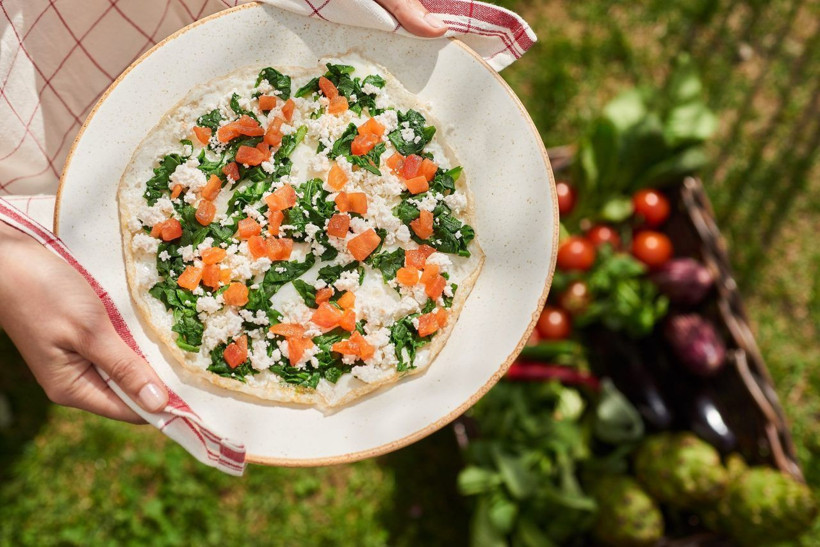 Beyaz peynirli omlet nasıl yapılır 2 dakikada hazır! - Resim: 2