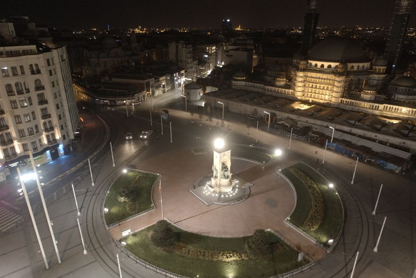İstanbul meydanları ve caddelerinden tarihi fotoğraflar... - Resim: 2