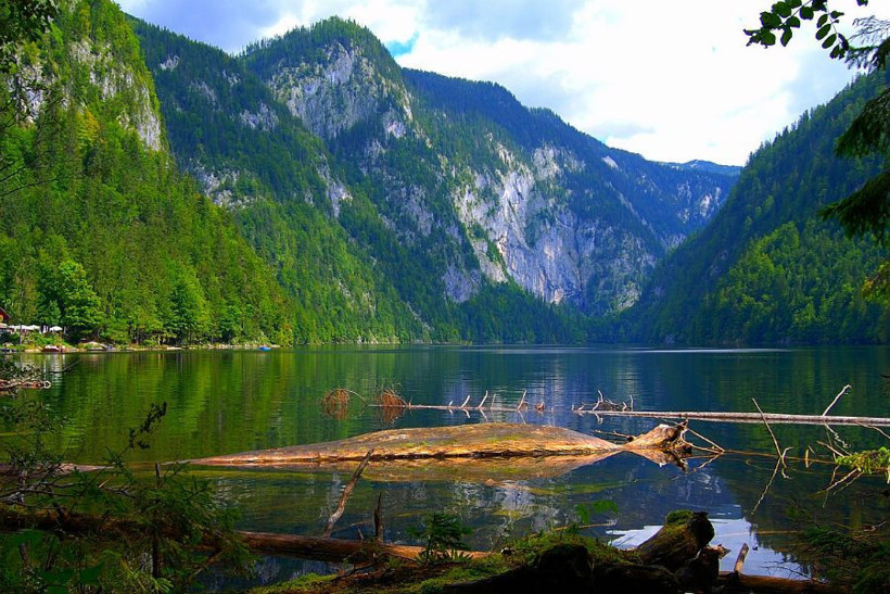 Naziler'in kayıp altınları bu gölün dibinde saklı işte Toplitz Gölü'nün sırları - Resim: 1