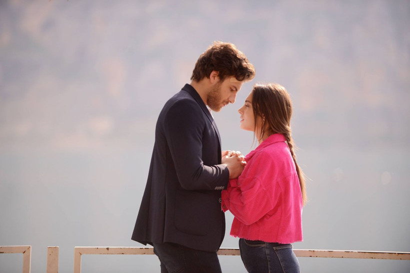 Rabia Soytürk Mustafa Mert Koç'a ders verdi TRT 1 Benim Adım Melek oyuncuları - Resim: 3