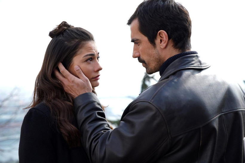 Demet Özdemir'in son paylaşımı olay! TV8 Doğduğun Ev Kaderindir'de oynuyor - Resim: 1