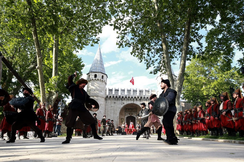 İstanbul'un fethinin 567. yılı kutlandı - Resim: 2